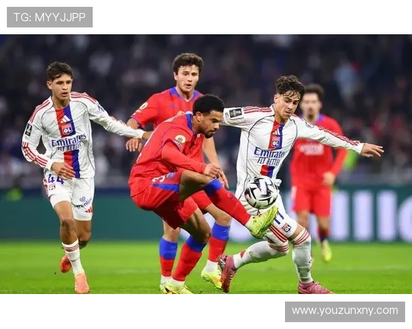 法甲内维斯绝杀埃梅里破门 巴黎3比2险胜里昂暂时领先2分